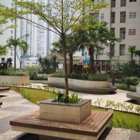 1 Bedroom Apartment Near Central Park Mall Джакарта Екстериор снимка