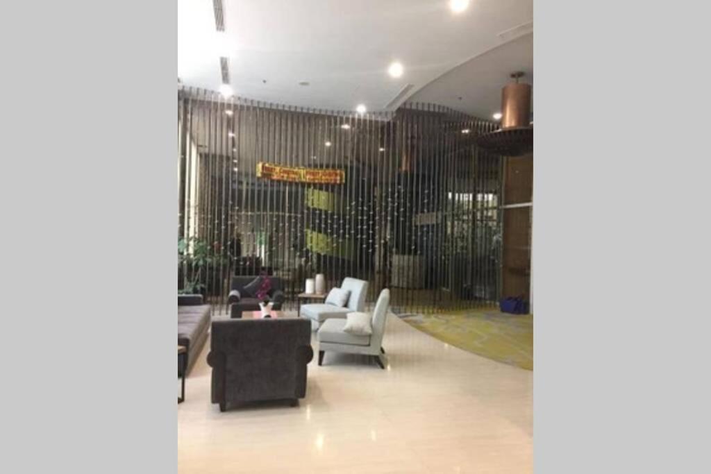 1 Bedroom Apartment Near Central Park Mall Джакарта Екстериор снимка